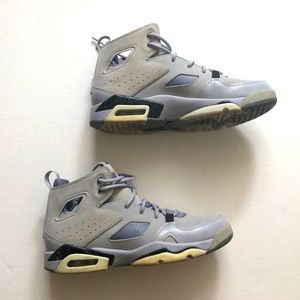 Air Jordans Size 5Y Grey
